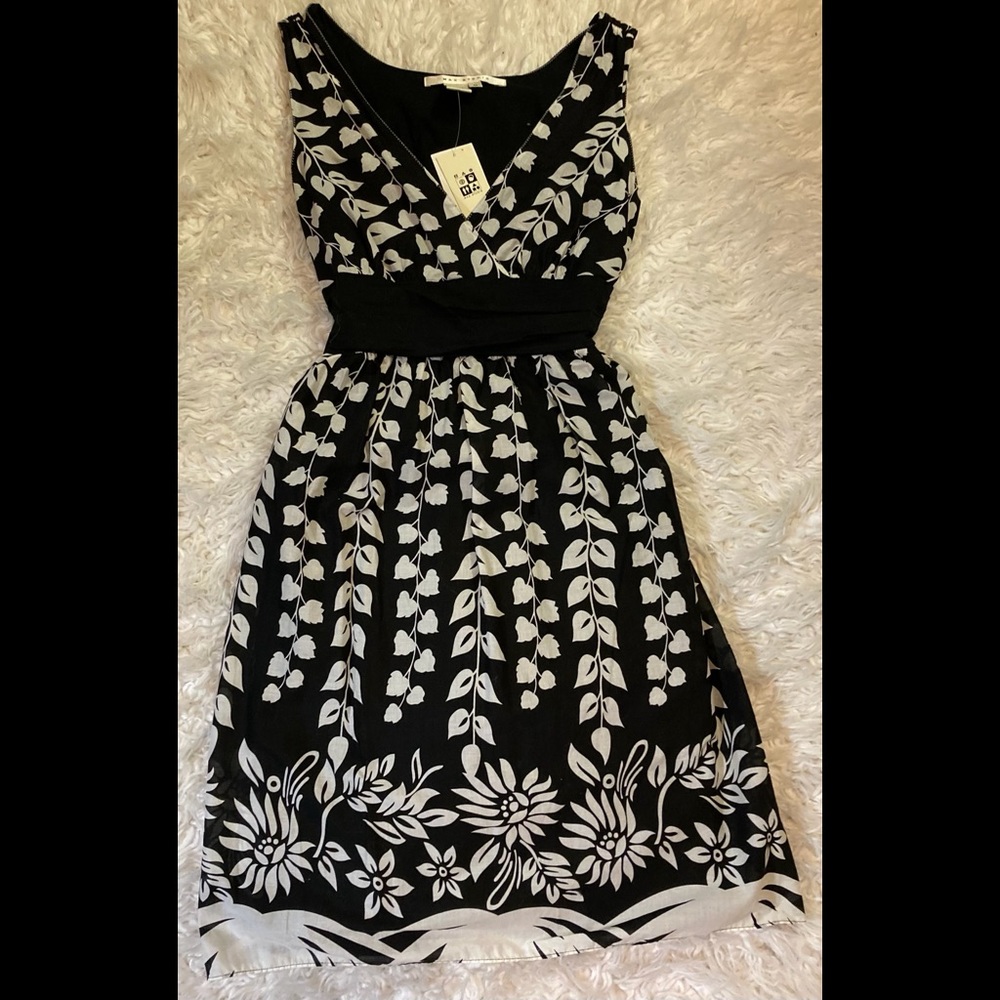 Max Studio Black & White Floral Dress Medium NWT